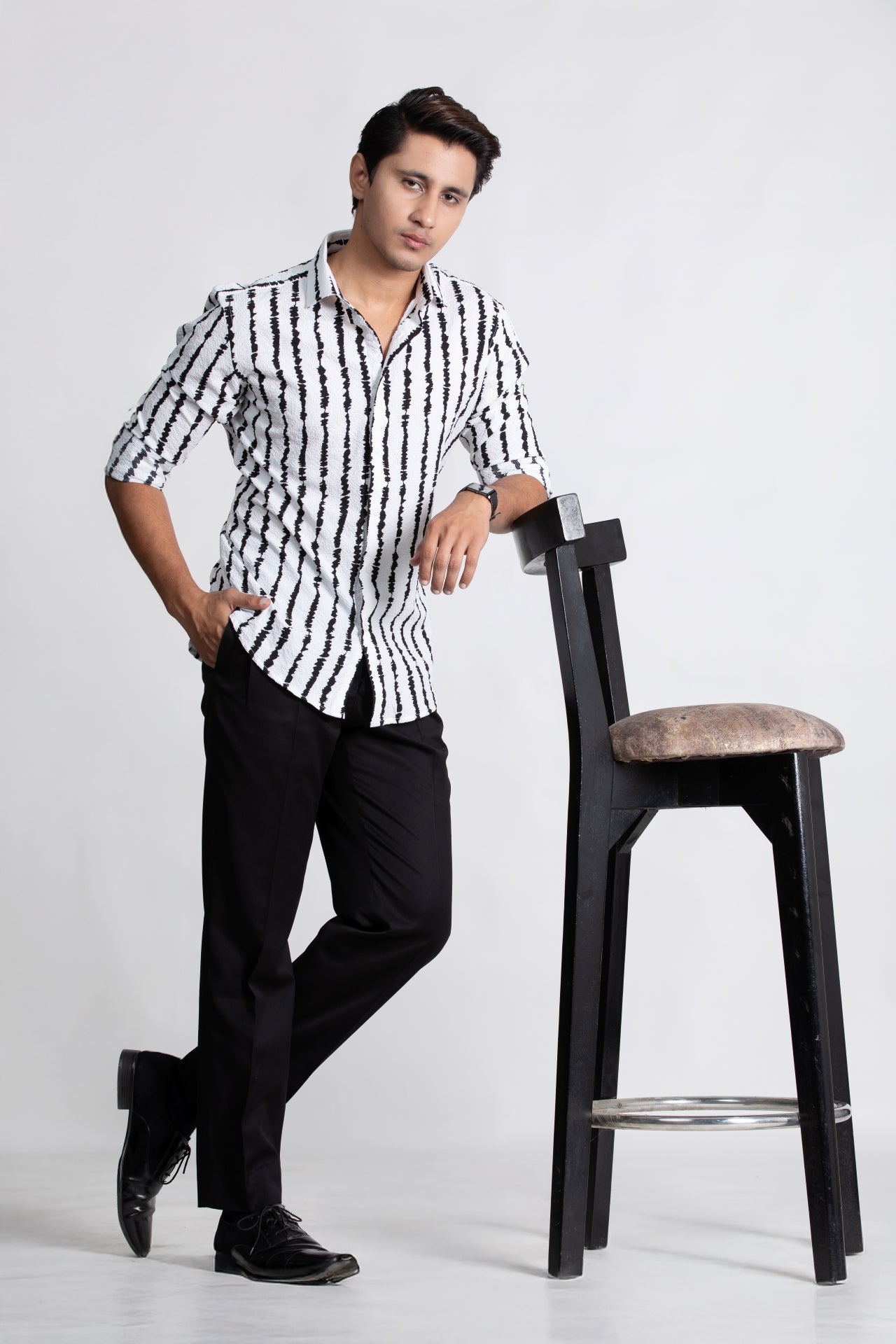 White &amp; Black Linear Print Textured Shirt